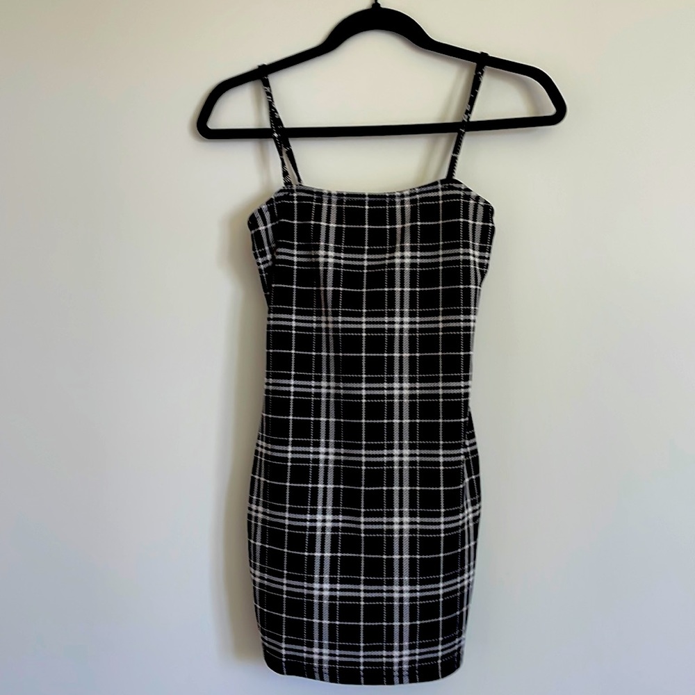 Black and white dress